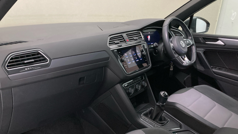 Volkswagen Tiguan 2.0 TDi 150 R-Line 5dr Diesel Estate